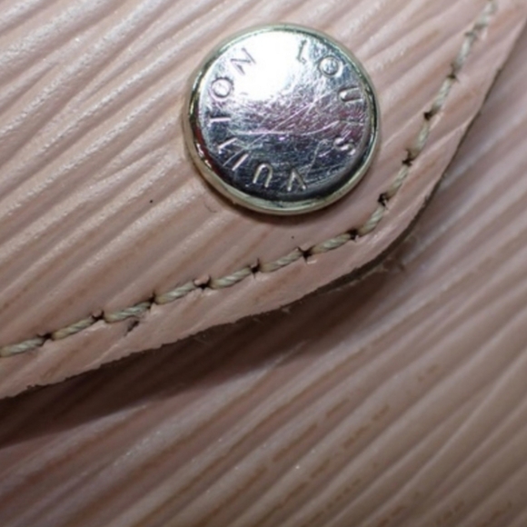 Louis Vuitton Rose Ballerine Epi Leather Pochette Felicie Bag - Picture 9 of 11